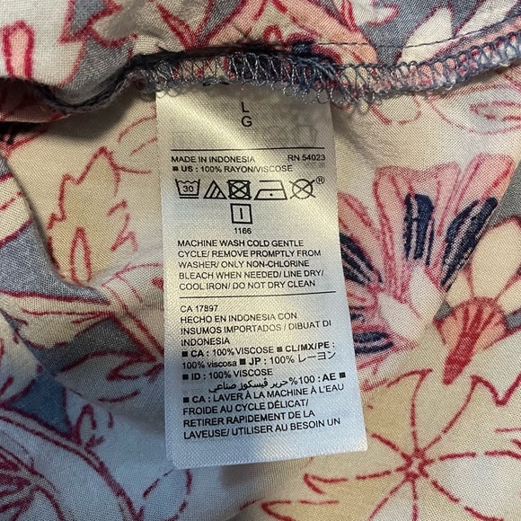 ⭐️4 for $10⭐️Paisley Floral Flowy Long Sleeve Blouse. - Picture 9 of 9